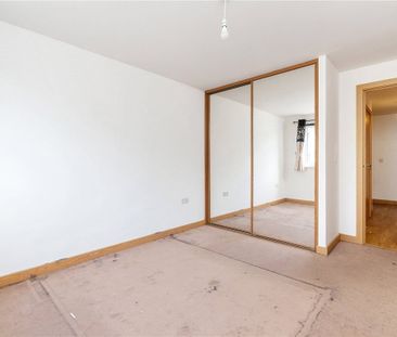 Well presented 1 bedroom apartment for rent in situated within walk... - Photo 3