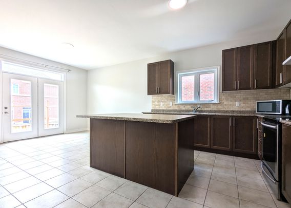 For Lease - 29 Bamburg Street, Georgina, Ontario - Photo 1