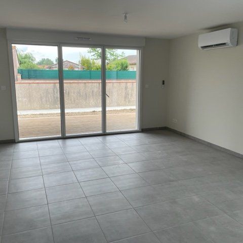 Location Appartement 3 pièces 61m² ROQUES 31120 - Photo 1