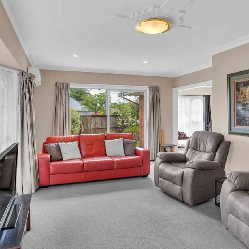 Prime Location - Photo 1