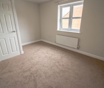 2 bedroom semi-detached house to rent - Photo 4