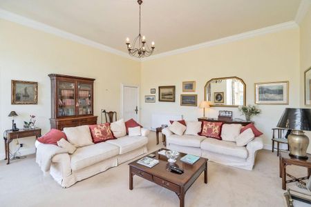 3 bedroom apartment to rent - Photo 2