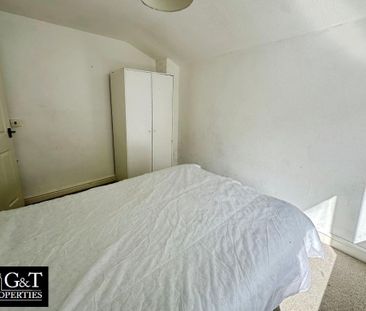 3 bedroom terraced house to rent - Photo 6