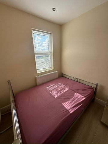 Room in a Shared House, Leamington Gardens, IG3 - Photo 5