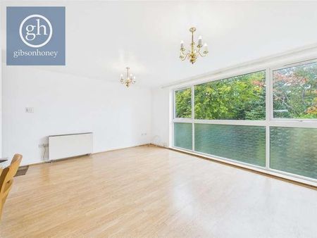 Lingfield Close, Northwood, Middlesex, HA6 - Photo 4