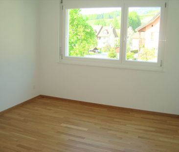 Grosszügige 7.5-Zimmerwohnung an ruhiger Lage - Photo 3