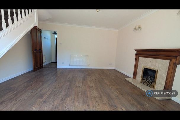 2 bedroom semi-detached house to rent - Photo 1