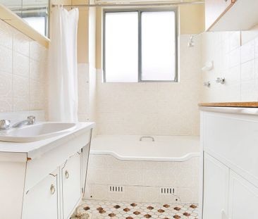 3/41 McKenzie Avenue, Wollongong, NSW 2500 - Photo 4