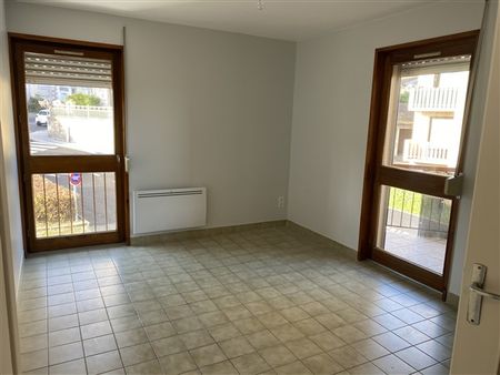 Location Appartement 2 pièces 47m² MONISTROL SUR LOIRE 43120 - Photo 2
