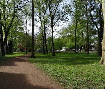 HELLES MÖBELIERTES APARTMENT MIT BALKON NÄHE GERICHT KREFELD - Photo 2