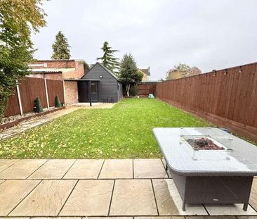 Victoria Road, Windsor, SL4 - Photo 2