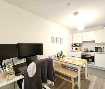 1 bedroom flat to rent - Photo 6