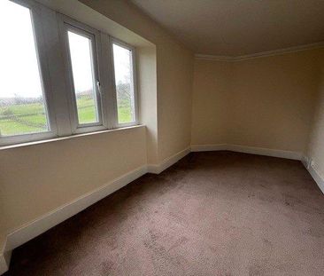 5 bedroom semi-detached house to rent - Photo 2