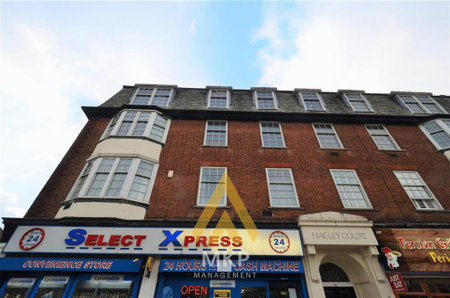 3 bedroom flat to rent - Photo 4