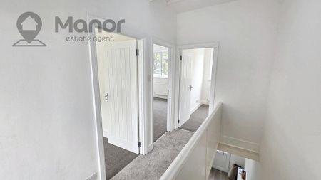 4 bedroom terraced house to rent - Photo 4