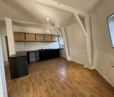 Location Appartement 3 pièces 77m² - Photo 2
