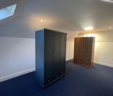 Main Street - Photo 2