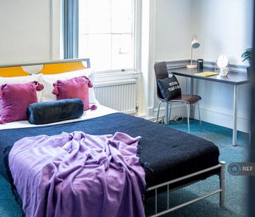 1 bedroom in a house share to rent - Photo 4