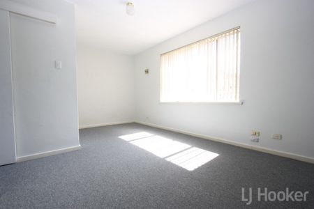 11/2 Donald Road, Queanbeyan NSW 2620 - Apartment For Rent | Domain - Photo 5