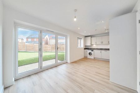 3 bedroom detached house to rent - Photo 3