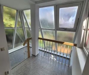 Helle 2,5- Zimmer Wohnung nähe U2 - Photo 3