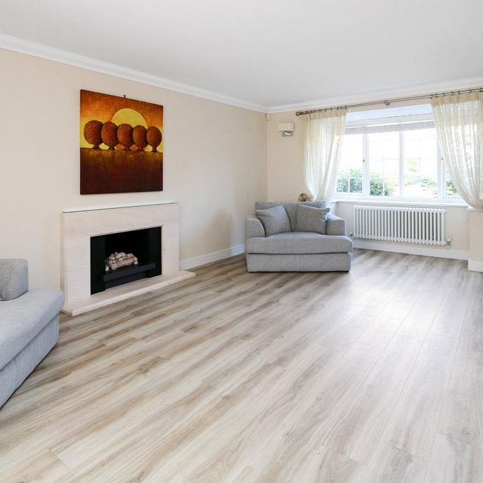 4 bedroom detached house to rent - Photo 1