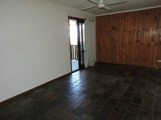 24 Beth Court, Hampton Park VIC - Photo 1