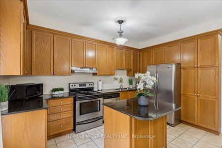 For Lease - 6 Cedar Lake Crescent Unit# 3, Brampton, Ontario - Photo 2