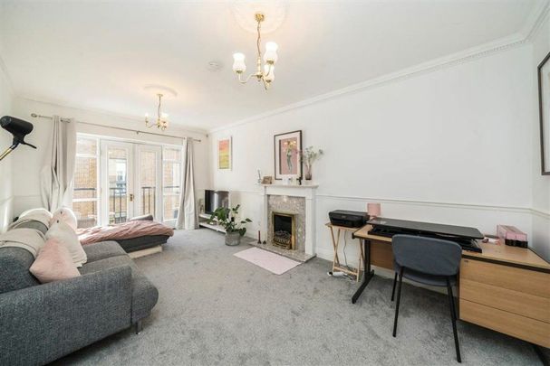 Leathermarket Court, London, SE1 - Photo 1