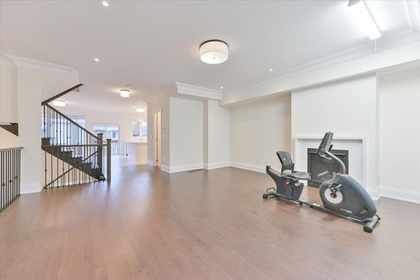 For Lease - 384 Highway 7 N/A Unit# Th3, Richmond Hill, Ontario - Photo 1