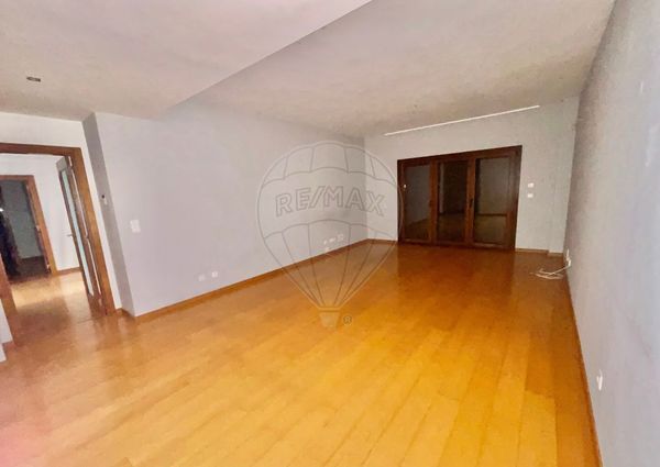 Apartamento T3 em Lisboa