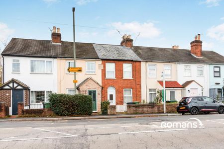 2 bedroom terraced house to rent - Photo 2
