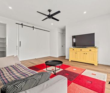 ELECTRICITY, GAS & INTERNET INCLUDED IN THE RENT - Modern 3-Bedroom... - Photo 1