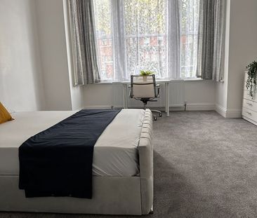 Room in a Shared House, Walm Lane, NW2 - Photo 3