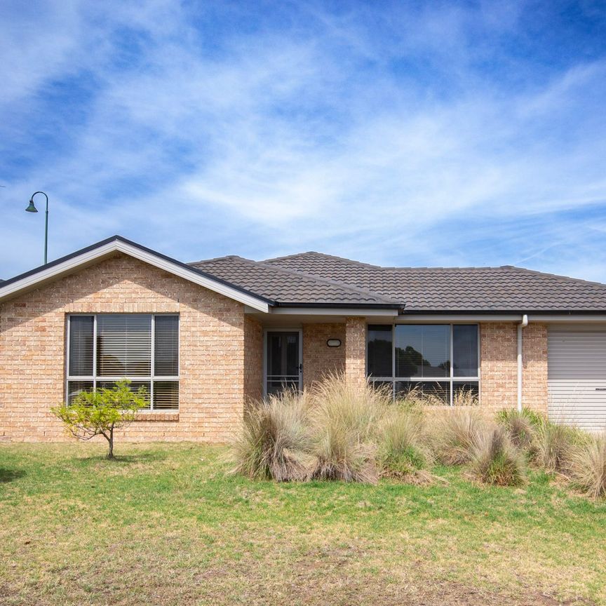 78 White Circle, 2850, Mudgee Nsw - Photo 1