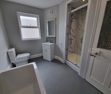 2 Bed Student Accommodation - Photo 3