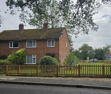 3 bedroom semi-detached house to rent - Photo 1