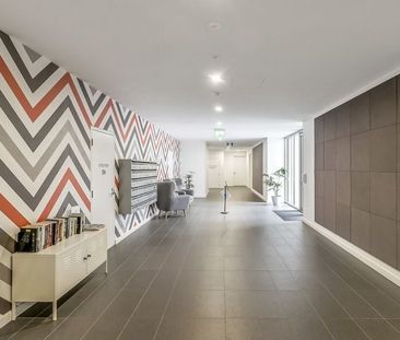Modern apartment displaying both style and space! - Photo 6