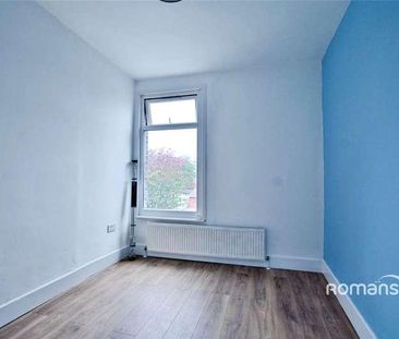 Mill Avenue, Uxbridge, UB8 - Photo 4
