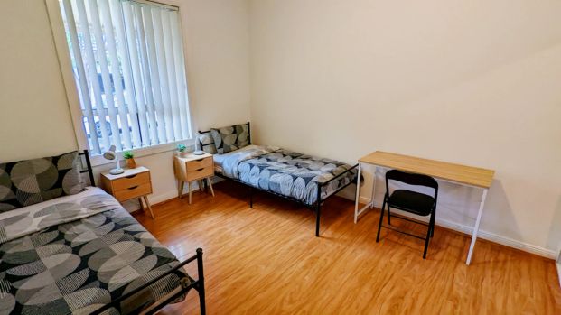 Share room with AC - Photo 1