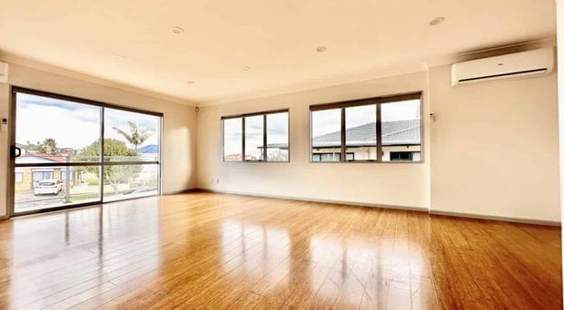 Family Friendly Home - Photo 1