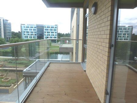 2 bedroom flat to rent - Photo 4