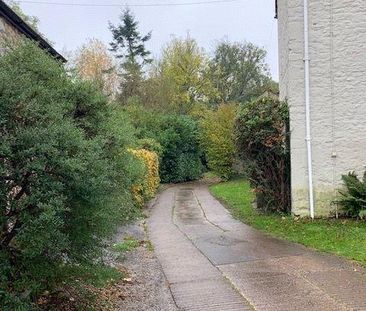 2 bedroom semi-detached house to rent - Photo 6