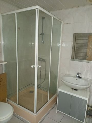 Location Appartement 2 pièces 52m² - Photo 3