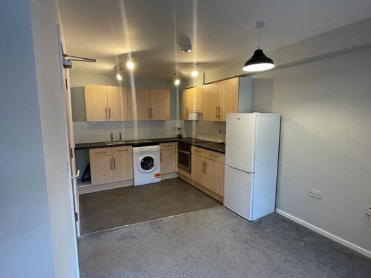 Flat in Willow Court, Willowholme Road, Carlisle - Photo 1