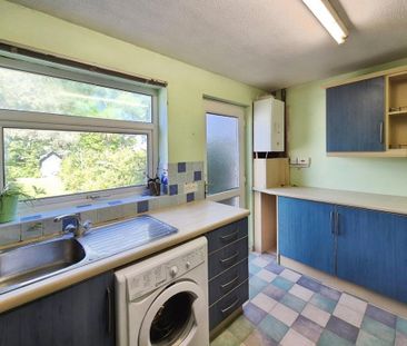 2 bedroom semi-detached house to rent - Photo 6