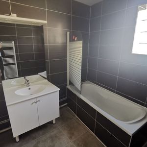 Location Appartement 3 pièces 80m² CHARTRES 28000 - Photo 2