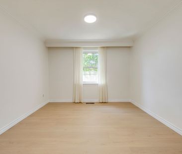 For Lease - 438 Sandmere Place, Oakville, Ontario - Photo 5