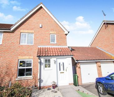 Westray Walk, Wickford, Essex - Photo 2