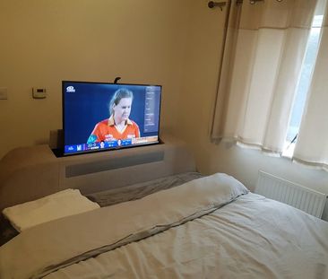 Room in a Shared House, South Parkway, LS14 - Photo 4